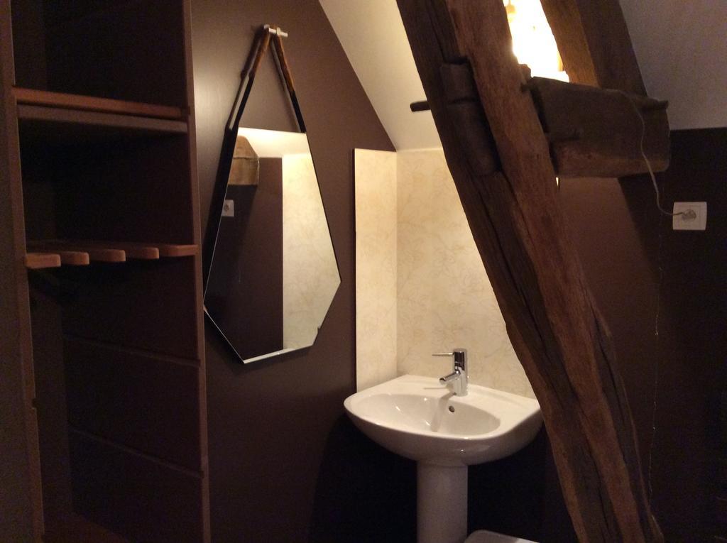 Domaine De Noyer Bed & Breakfast Saint-Christophe-en-Brionnais Bilik gambar