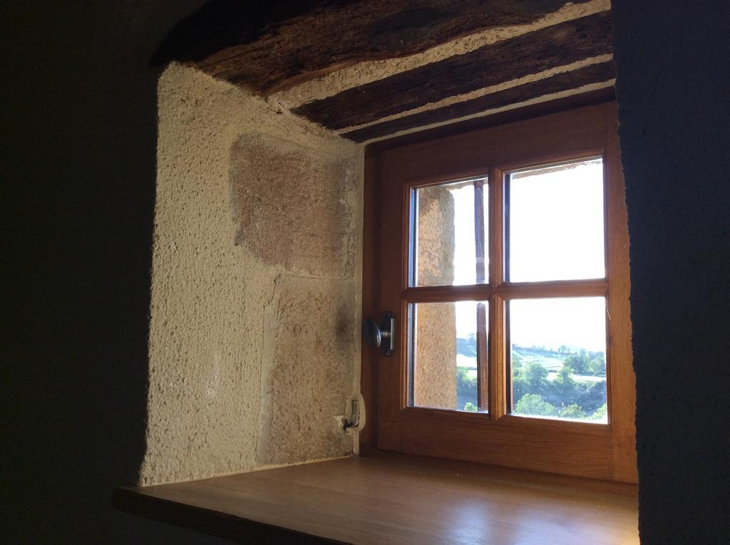 Domaine De Noyer Bed & Breakfast Saint-Christophe-en-Brionnais Bilik gambar